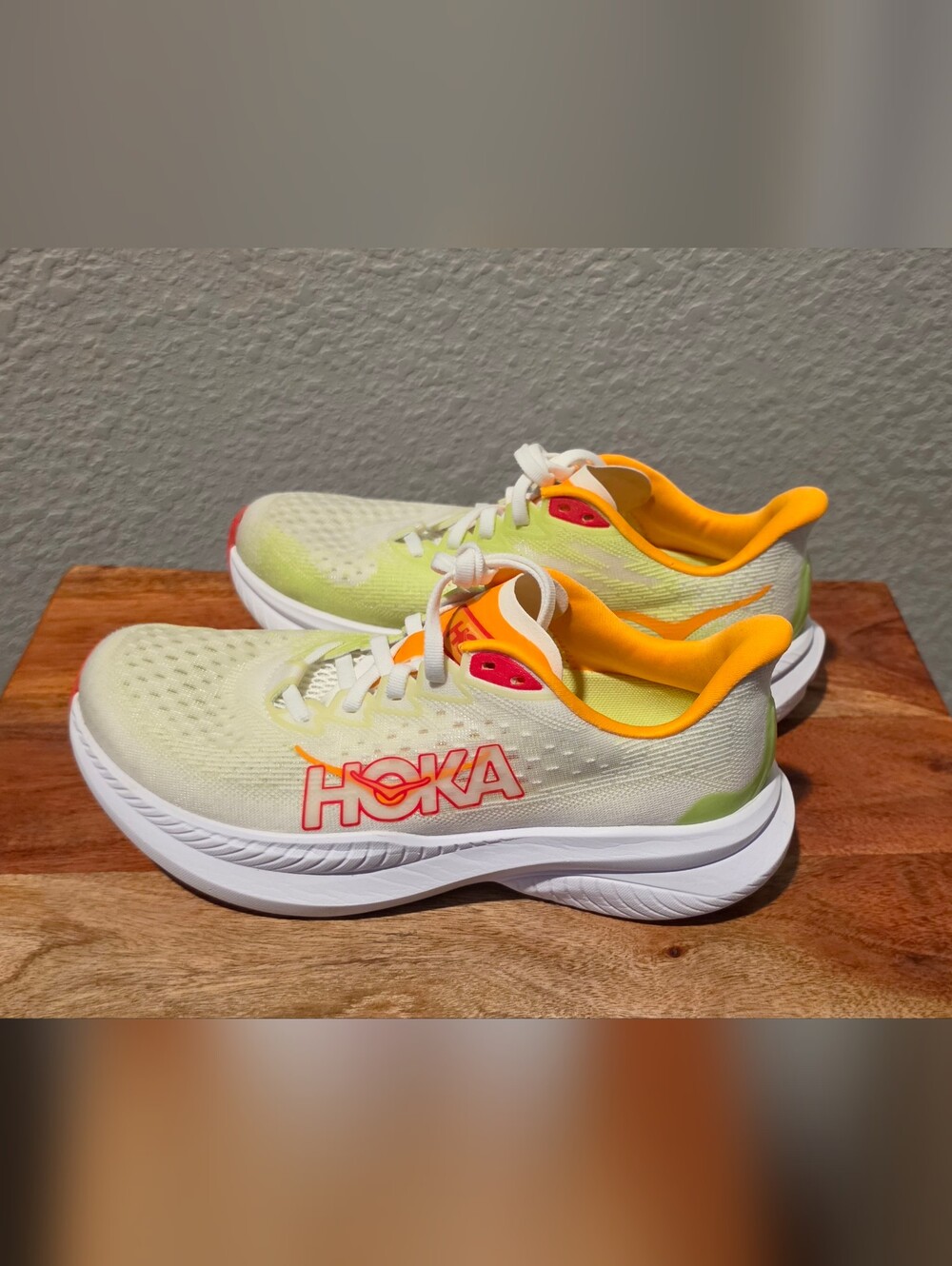 Hoka Mach 6 Women's Running Shoe - Lettuce/White, Size 8